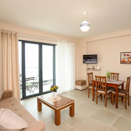 Velaris 101 Apart-hotel 3*